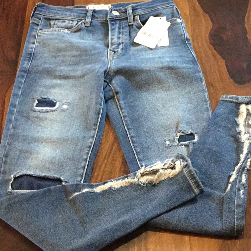 New!! Free People Size 25 Skinny Ankle Jeans
